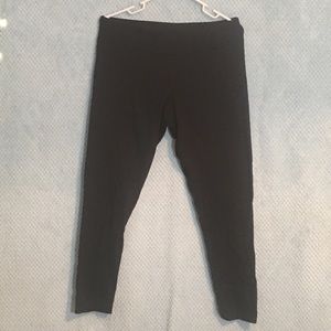 Black leggings/tights